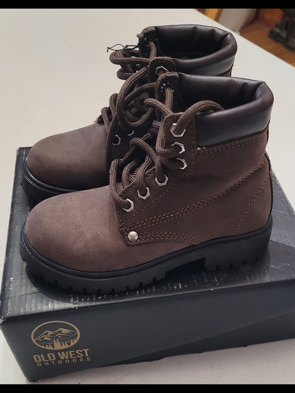 Old West Brown Lace-Up Work Boots.